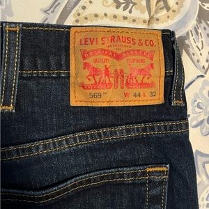 Mens Levi’s Blue Jeans 569 Red Tag Size 44 X 34